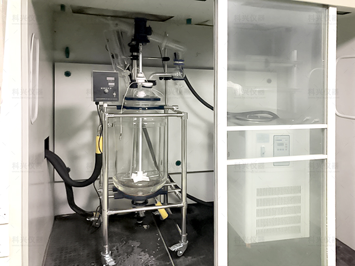 上?？婆d儀器與某公司合作